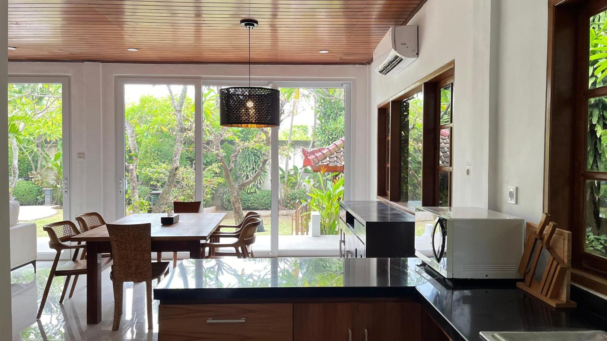 Baliana Villa Legian Exterior photo